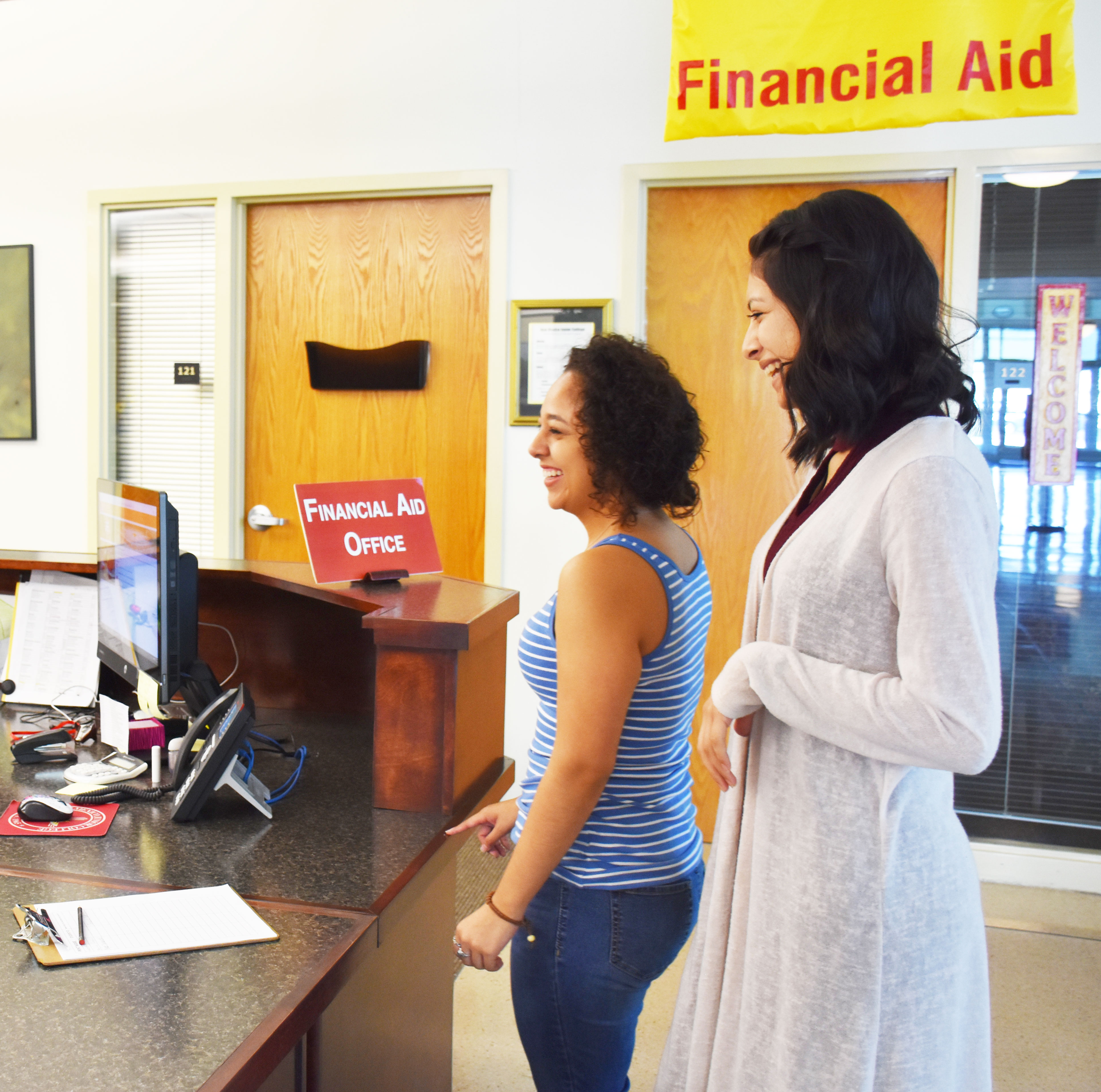 Financial Aid Desk